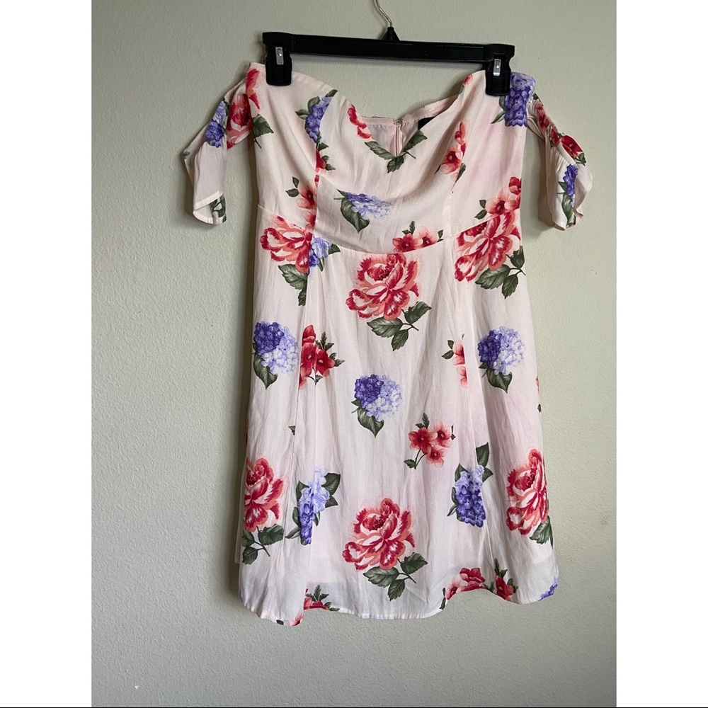 Blush Floral off shoulder mini dress💐